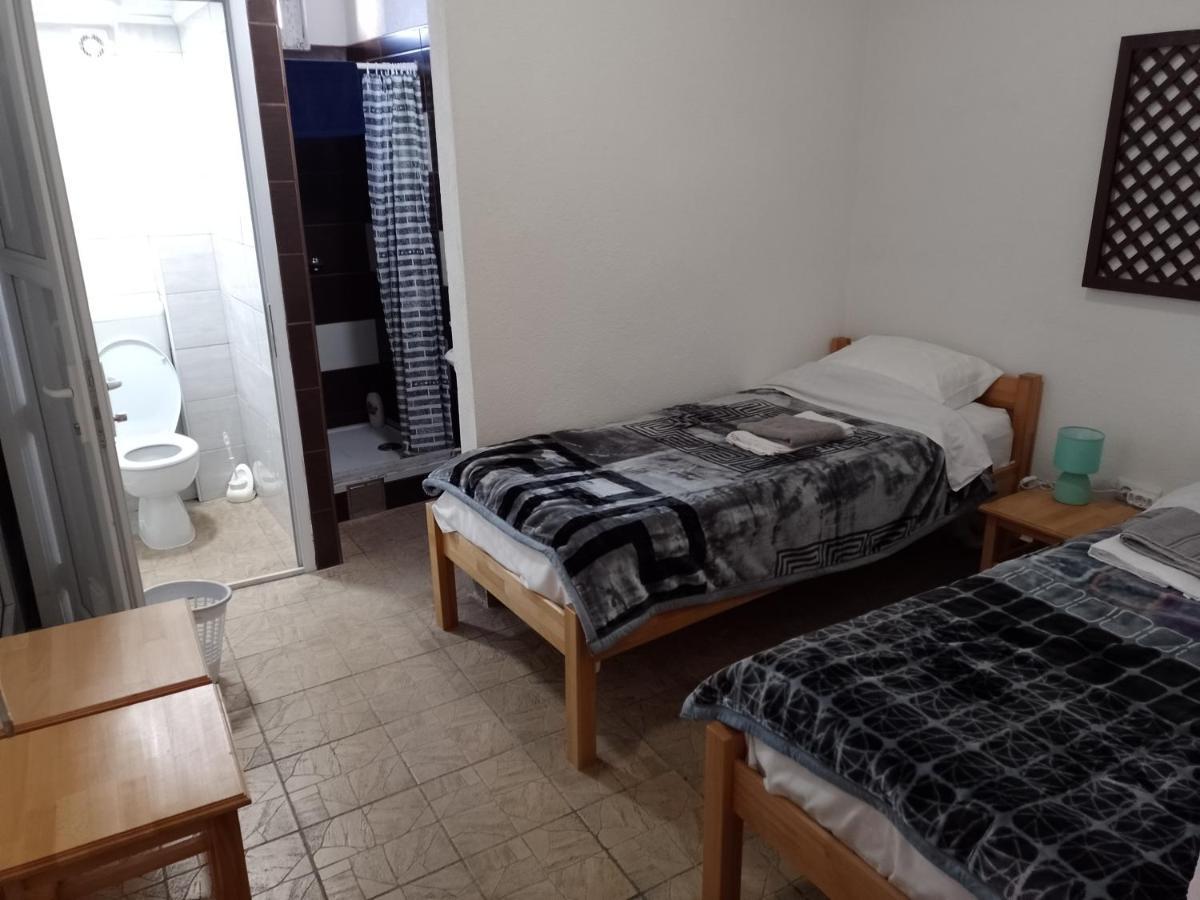 Trio Sobe Hotel Яйце Екстериор снимка