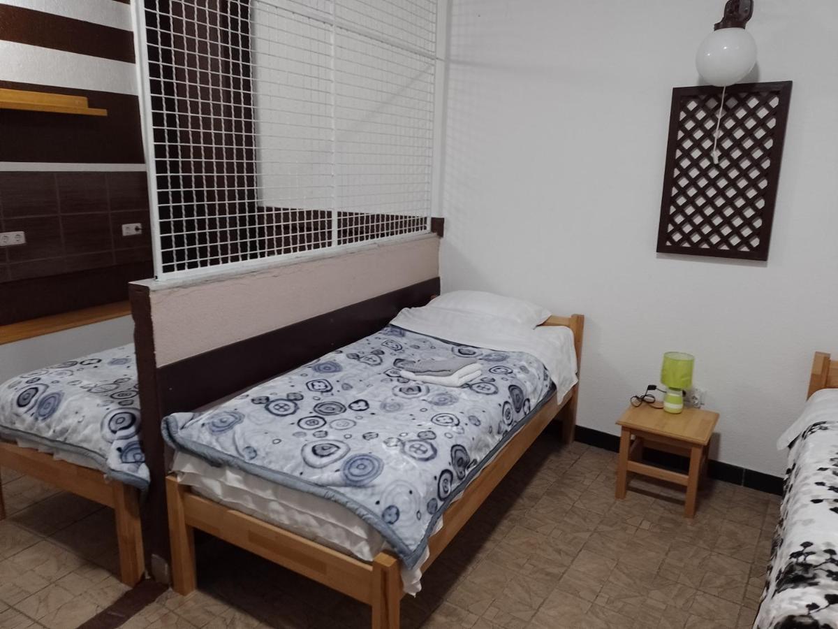 Trio Sobe Hotel Яйце Екстериор снимка