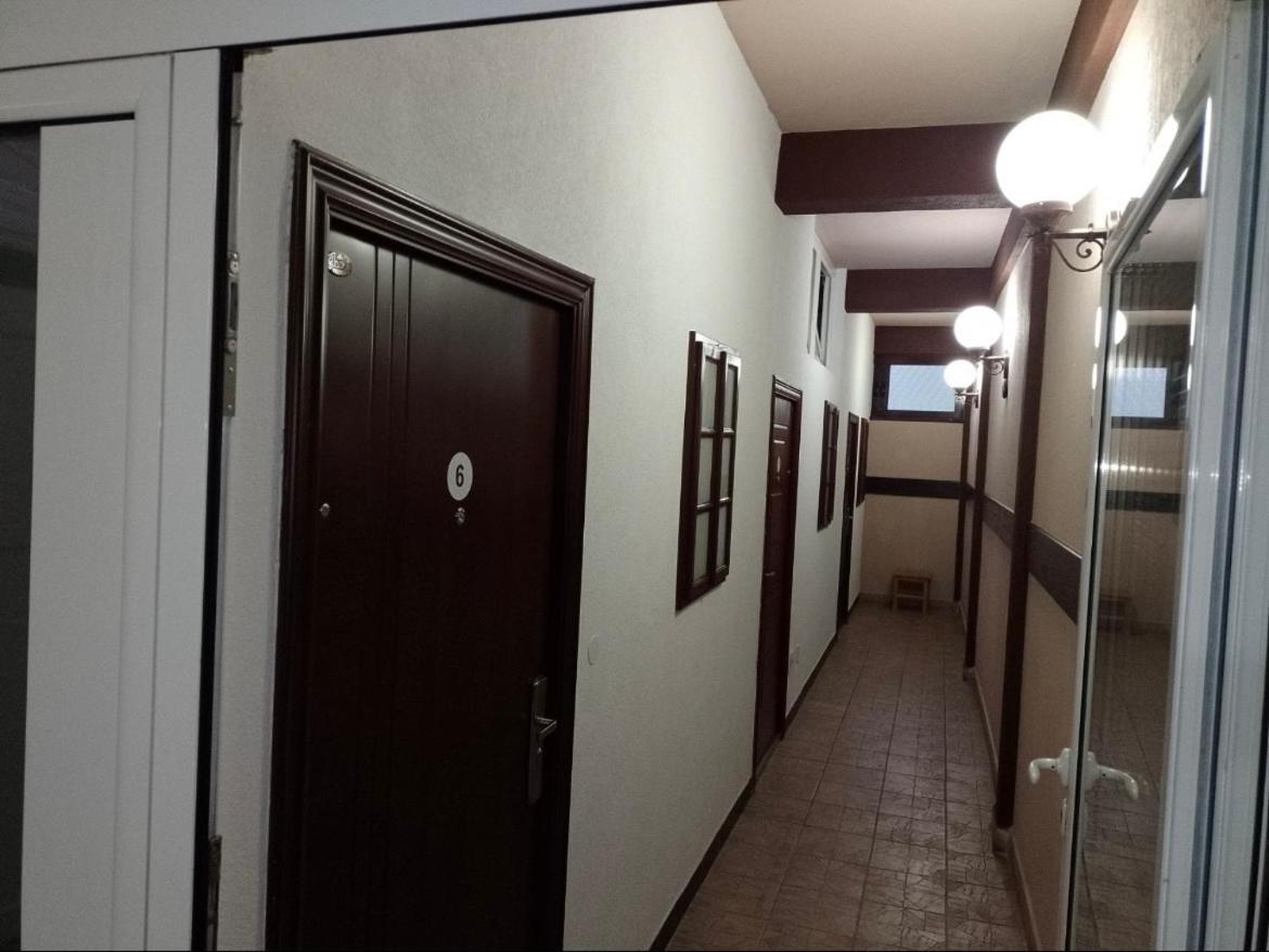 Trio Sobe Hotel Яйце Екстериор снимка